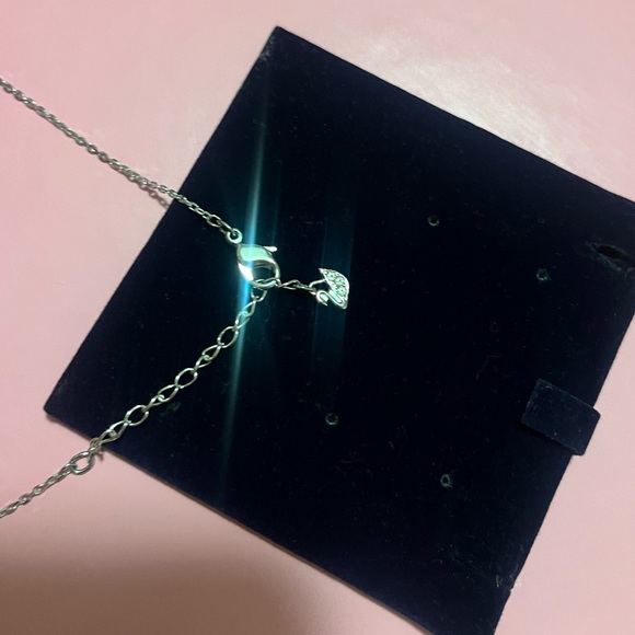 Swarovski bow necklace - Picture 4 of 7